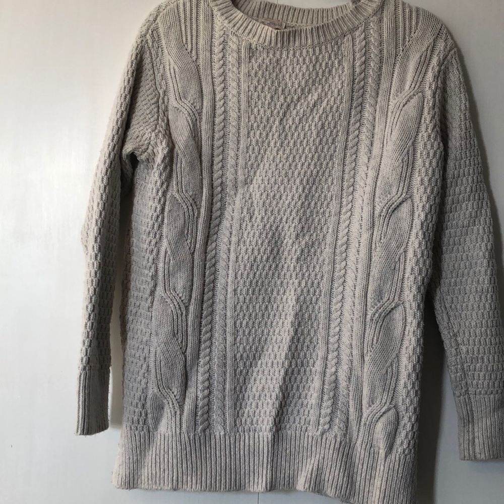 Knit sweater